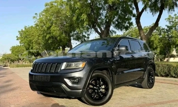 Buy Used Jeep Cherokee Black Car in al–Khaburah in al-Batinah Buy Used Jeep Cherokee Black Car in al–Khaburah in al-Batinah