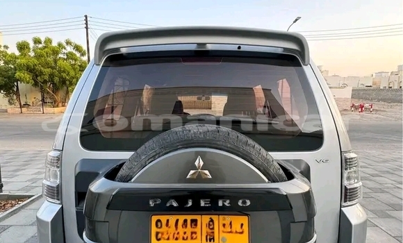 Buy Used Mitsubishi Pajero Other Car in as–Suwayq in al-Batinah Buy Used Mitsubishi Pajero Other Car in as–Suwayq in al-Batinah