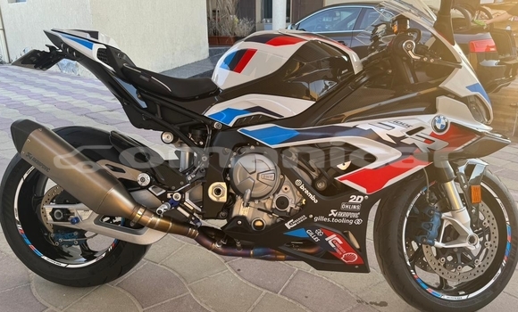 Buy Used BMW S 1000 Blue Bike in Muscat in Masqat Buy Used BMW S 1000 Blue Bike in Muscat in Masqat
