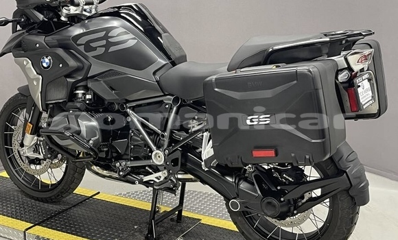 Buy Used BMW R1200GS Adventure Black Bike in Muscat in Masqat Buy Used BMW R1200GS Adventure Black Bike in Muscat in Masqat