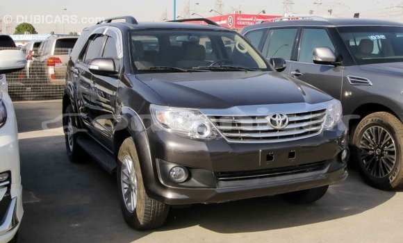 Buy Import Toyota Fortuner Other Car in Import - Dubai in Dhufar Buy Import Toyota Fortuner Other Car in Import - Dubai in Dhufar