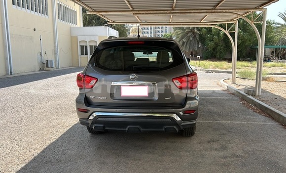Buy Used Nissan Pathfinder Other Car in Muscat in Masqat Buy Used Nissan Pathfinder Other Car in Muscat in Masqat