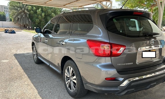 Buy Used Nissan Pathfinder Other Car in Muscat in Masqat Buy Used Nissan Pathfinder Other Car in Muscat in Masqat