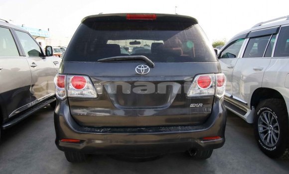 Buy Import Toyota Fortuner Other Car in Import - Dubai in Dhufar Buy Import Toyota Fortuner Other Car in Import - Dubai in Dhufar