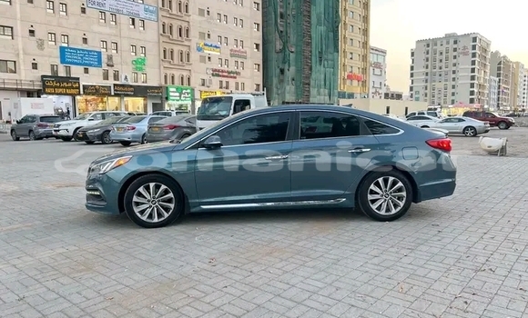 Buy Used Hyundai Sonata Black Car in Muttrah in Masqat Buy Used Hyundai Sonata Black Car in Muttrah in Masqat