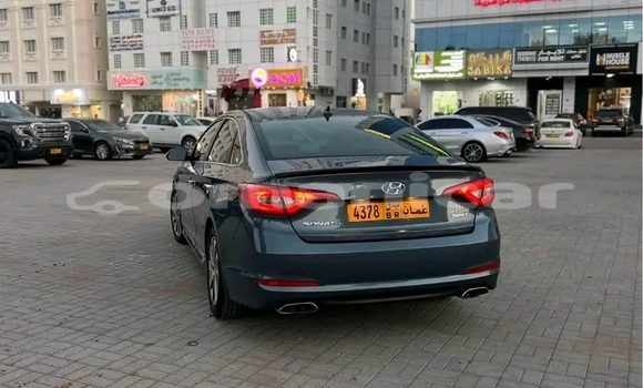 Buy Used Hyundai Sonata Black Car in Muttrah in Masqat Buy Used Hyundai Sonata Black Car in Muttrah in Masqat