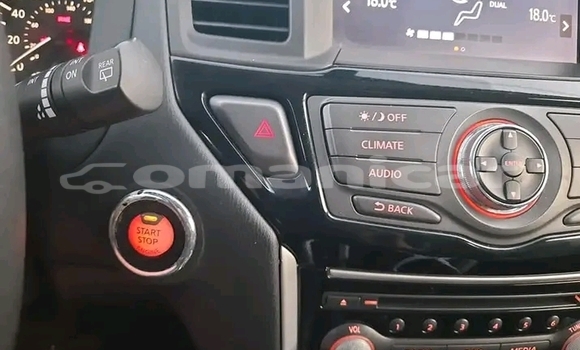 Buy Used Nissan Pathfinder Other Car in as–Sib in Masqat Buy Used Nissan Pathfinder Other Car in as–Sib in Masqat