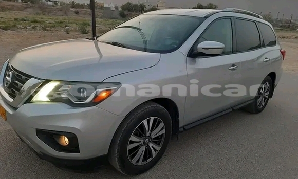 Buy Used Nissan Pathfinder Other Car in as–Sib in Masqat Buy Used Nissan Pathfinder Other Car in as–Sib in Masqat