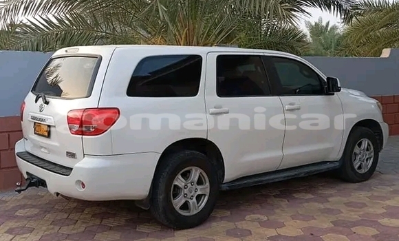 Buy Used GMC Typhoon White Car in as–Suwayq in al-Batinah Buy Used GMC Typhoon White Car in as–Suwayq in al-Batinah
