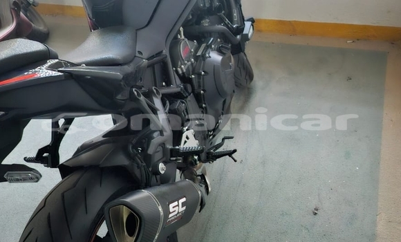 Buy Used Kawasaki Z Black Bike in Muscat in Masqat Buy Used Kawasaki Z Black Bike in Muscat in Masqat