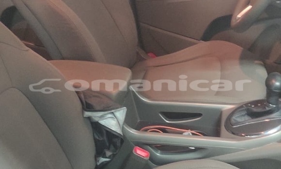 Buy Used Kia Sportage Silver Car in Masqat in Masqat Buy Used Kia Sportage Silver Car in Masqat in Masqat