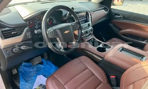 Buy Used Toyota Axio White Car in as–Suwayq in al-Batinah Buy Used Toyota Axio White Car in as–Suwayq in al-Batinah