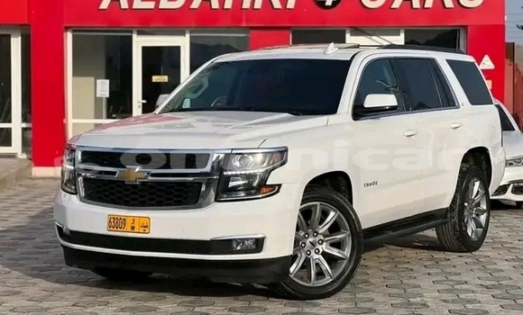 Buy Used Toyota Axio White Car in as–Suwayq in al-Batinah Buy Used Toyota Axio White Car in as–Suwayq in al-Batinah