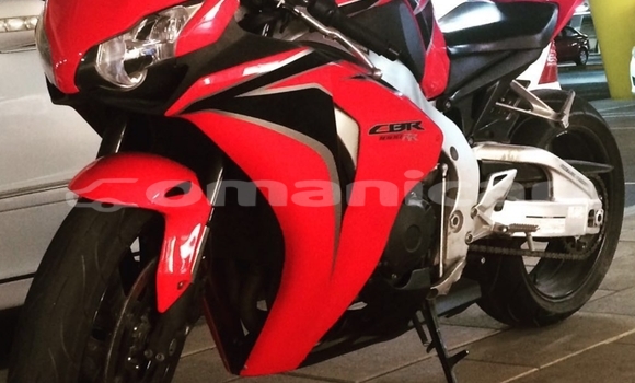 Buy Used Honda CBR 1000 RR Red Bike in Muscat in Masqat Buy Used Honda CBR 1000 RR Red Bike in Muscat in Masqat