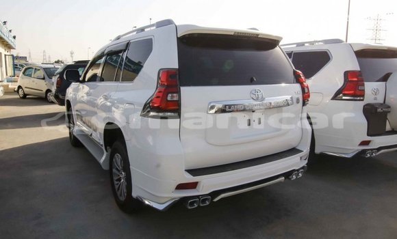 Buy Import Toyota Prado White Car in Import - Dubai in Dhufar Buy Import Toyota Prado White Car in Import - Dubai in Dhufar