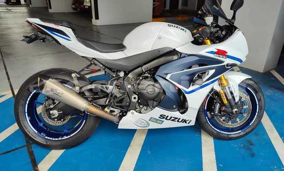 Buy Used Suzuki GSX–R White Bike in Muscat in Masqat Buy Used Suzuki GSX–R White Bike in Muscat in Masqat