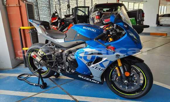 Buy Used Suzuki GSX–R Blue Bike in Muscat in Masqat