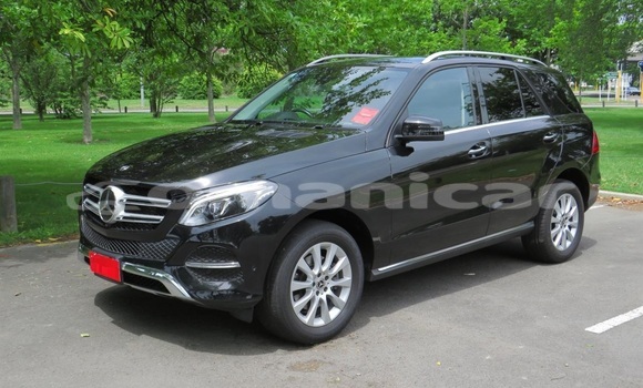 Buy Used Mercedes-Benz GLE Black Car in Muscat in Masqat Buy Used Mercedes-Benz GLE Black Car in Muscat in Masqat