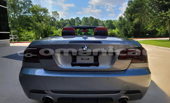 Buy Used BMW 3–Series Blue Car in Muscat in Masqat Buy Used BMW 3–Series Blue Car in Muscat in Masqat