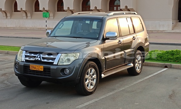 Buy Used Mitsubishi Pajero Other Car in as–Sib in Masqat Buy Used Mitsubishi Pajero Other Car in as–Sib in Masqat
