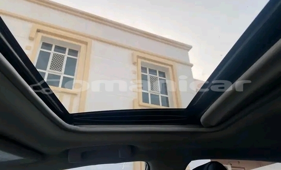 Buy Used Toyota Corolla White Car in as–Suwayq in al-Batinah Buy Used Toyota Corolla White Car in as–Suwayq in al-Batinah