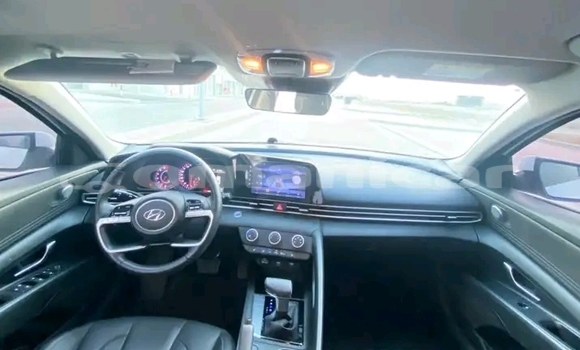 Buy Used Hyundai Elantra White Car in Khasab in Musandam Buy Used Hyundai Elantra White Car in Khasab in Musandam