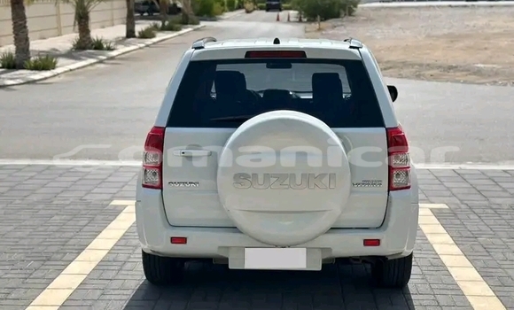 Buy Used Suzuki Vitara White Car in Bawshar in Masqat Buy Used Suzuki Vitara White Car in Bawshar in Masqat