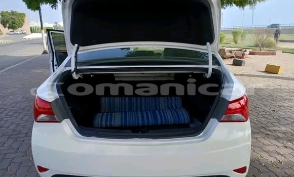 Buy Used Hyundai Sonata White Car in as–Suwayq in al-Batinah Buy Used Hyundai Sonata White Car in as–Suwayq in al-Batinah