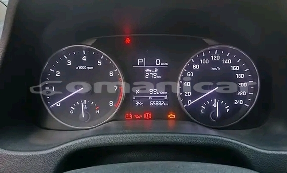 Buy Used Hyundai Elantra White Car in as–Suwayq in al-Batinah Buy Used Hyundai Elantra White Car in as–Suwayq in al-Batinah