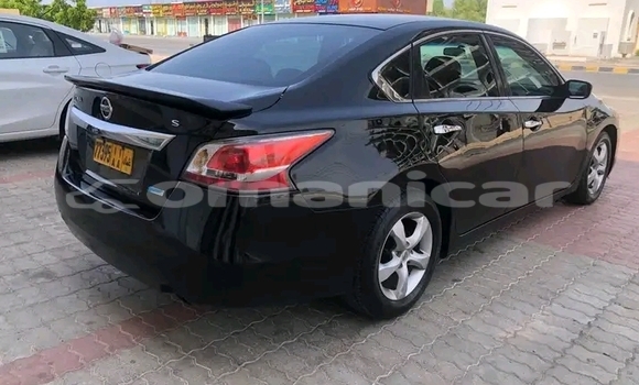 Buy Used Nissan Altima Black Car in as–Suwayq in al-Batinah Buy Used Nissan Altima Black Car in as–Suwayq in al-Batinah