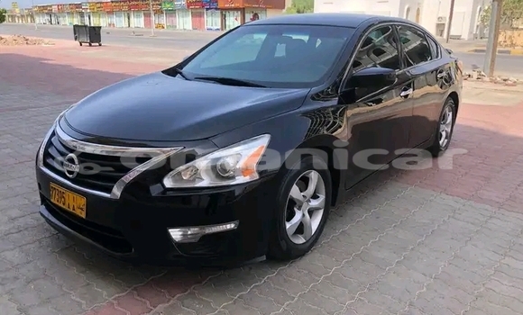 Buy Used Nissan Altima Black Car in as–Suwayq in al-Batinah Buy Used Nissan Altima Black Car in as–Suwayq in al-Batinah