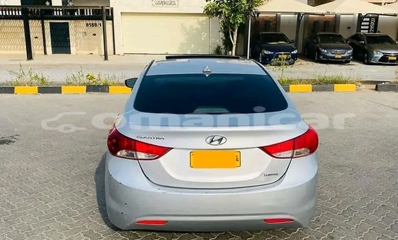 Buy Used Hyundai Elantra Other Car in as–Sib in Masqat Buy Used Hyundai Elantra Other Car in as–Sib in Masqat