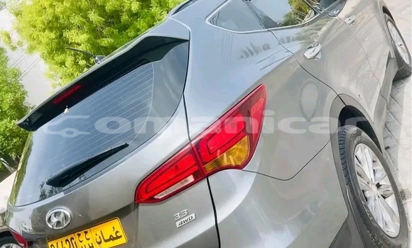 Buy Used Hyundai Santa Fe Other Car in as–Suwayq in al-Batinah Buy Used Hyundai Santa Fe Other Car in as–Suwayq in al-Batinah