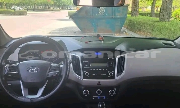 Buy Used Hyundai Creta White Car in 'Ibri in adh-Dhahirah Buy Used Hyundai Creta White Car in 'Ibri in adh-Dhahirah