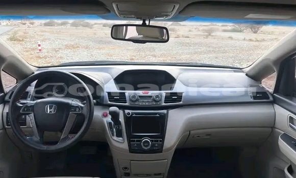 Buy Used Honda Odyssey White Car in Barkah in al-Batinah Buy Used Honda Odyssey White Car in Barkah in al-Batinah
