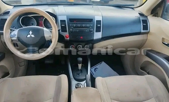 Buy Used Mitsubishi Outlander Other Car in as–Suwayq in al-Batinah Buy Used Mitsubishi Outlander Other Car in as–Suwayq in al-Batinah