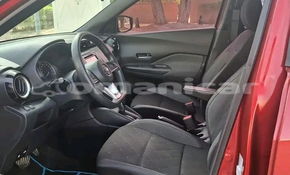 Buy Used Nissan Kix Red Car in Bawshar in Masqat Buy Used Nissan Kix Red Car in Bawshar in Masqat