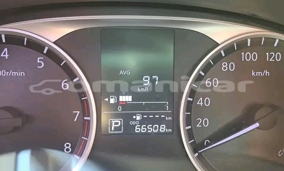 Buy Used Nissan Kix Red Car in Bawshar in Masqat Buy Used Nissan Kix Red Car in Bawshar in Masqat