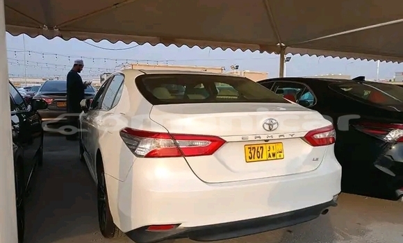 Buy Used Toyota Camry White Car in Masqat in Masqat Buy Used Toyota Camry White Car in Masqat in Masqat