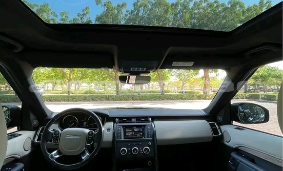 Buy Used Land Rover Discovery Black Car in ar–Rustaq in al-Batinah Buy Used Land Rover Discovery Black Car in ar–Rustaq in al-Batinah