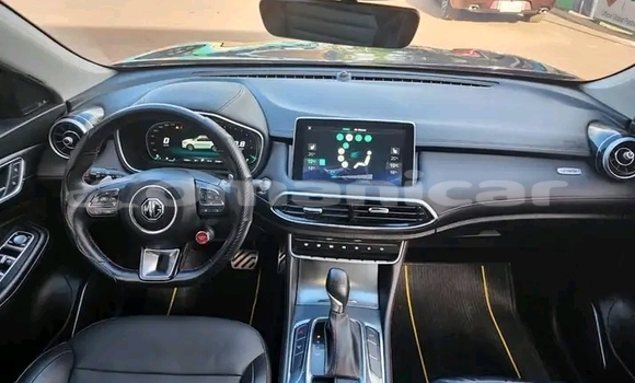 Buy Used Land Rover Discovery Black Car in ar–Rustaq in al-Batinah Buy Used Land Rover Discovery Black Car in ar–Rustaq in al-Batinah