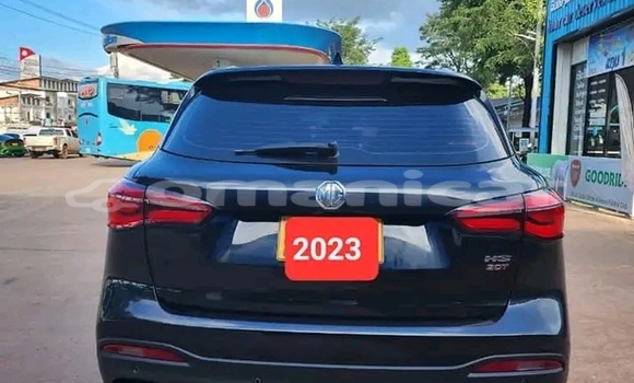 Buy Used Land Rover Discovery Black Car in ar–Rustaq in al-Batinah Buy Used Land Rover Discovery Black Car in ar–Rustaq in al-Batinah