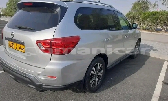 Buy Used Nissan Pathfinder Other Car in as–Suwayq in al-Batinah Buy Used Nissan Pathfinder Other Car in as–Suwayq in al-Batinah