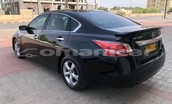 Buy Used Nissan Altima Black Car in as–Suwayq in al-Batinah Buy Used Nissan Altima Black Car in as–Suwayq in al-Batinah