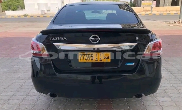 Buy Used Nissan Altima Black Car in as–Suwayq in al-Batinah Buy Used Nissan Altima Black Car in as–Suwayq in al-Batinah