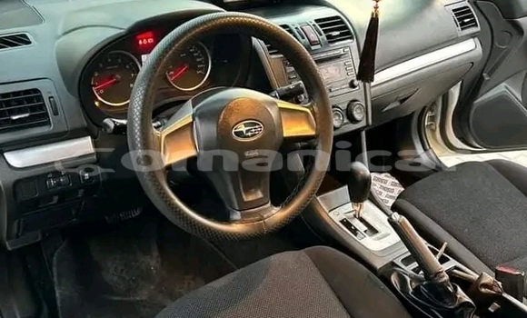 Buy Used Hyundai Elantra White Car in as–Suwayq in al-Batinah Buy Used Hyundai Elantra White Car in as–Suwayq in al-Batinah