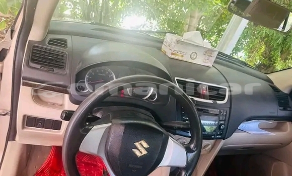 Buy Used Suzuki Swift Other Car in as–Suwayq in al-Batinah Buy Used Suzuki Swift Other Car in as–Suwayq in al-Batinah