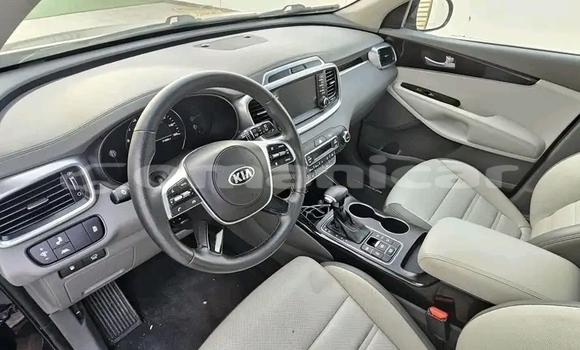 Buy Used Kia Sorento Black Car in as–Suwayq in al-Batinah Buy Used Kia Sorento Black Car in as–Suwayq in al-Batinah