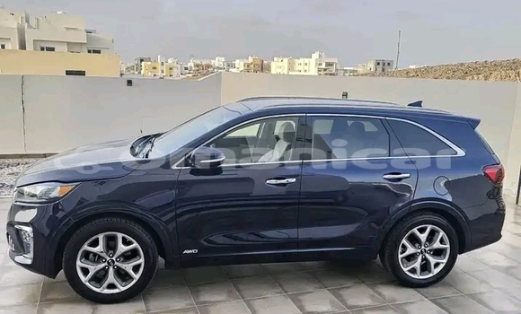 Buy Used Kia Sorento Black Car in as–Suwayq in al-Batinah Buy Used Kia Sorento Black Car in as–Suwayq in al-Batinah