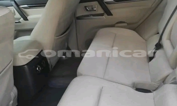 Buy Used Mitsubishi Pajero White Car in as–Suwayq in al-Batinah Buy Used Mitsubishi Pajero White Car in as–Suwayq in al-Batinah